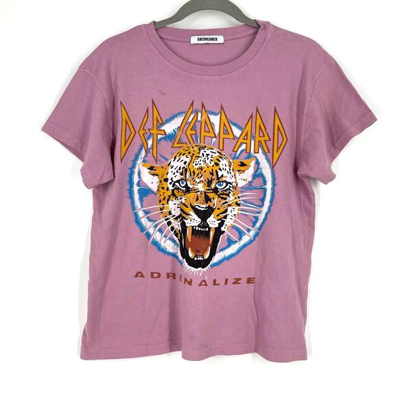 Daydreamer Def Leppard Adrenalize Tour Tee Pink Small NWOT - Picture 1 of 8